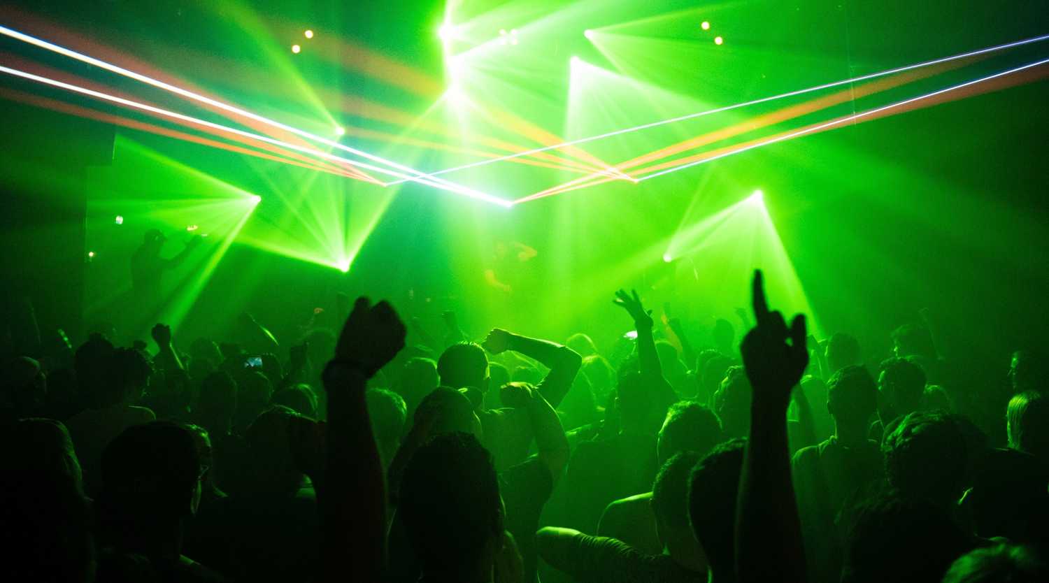 🌆 Work & Party Cities